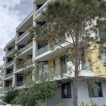 Black Cat - By The Sea Apartament *